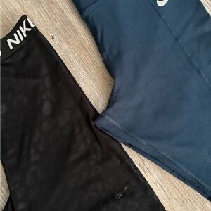 Nike Navy Tank and Black Logo Leggings Set
